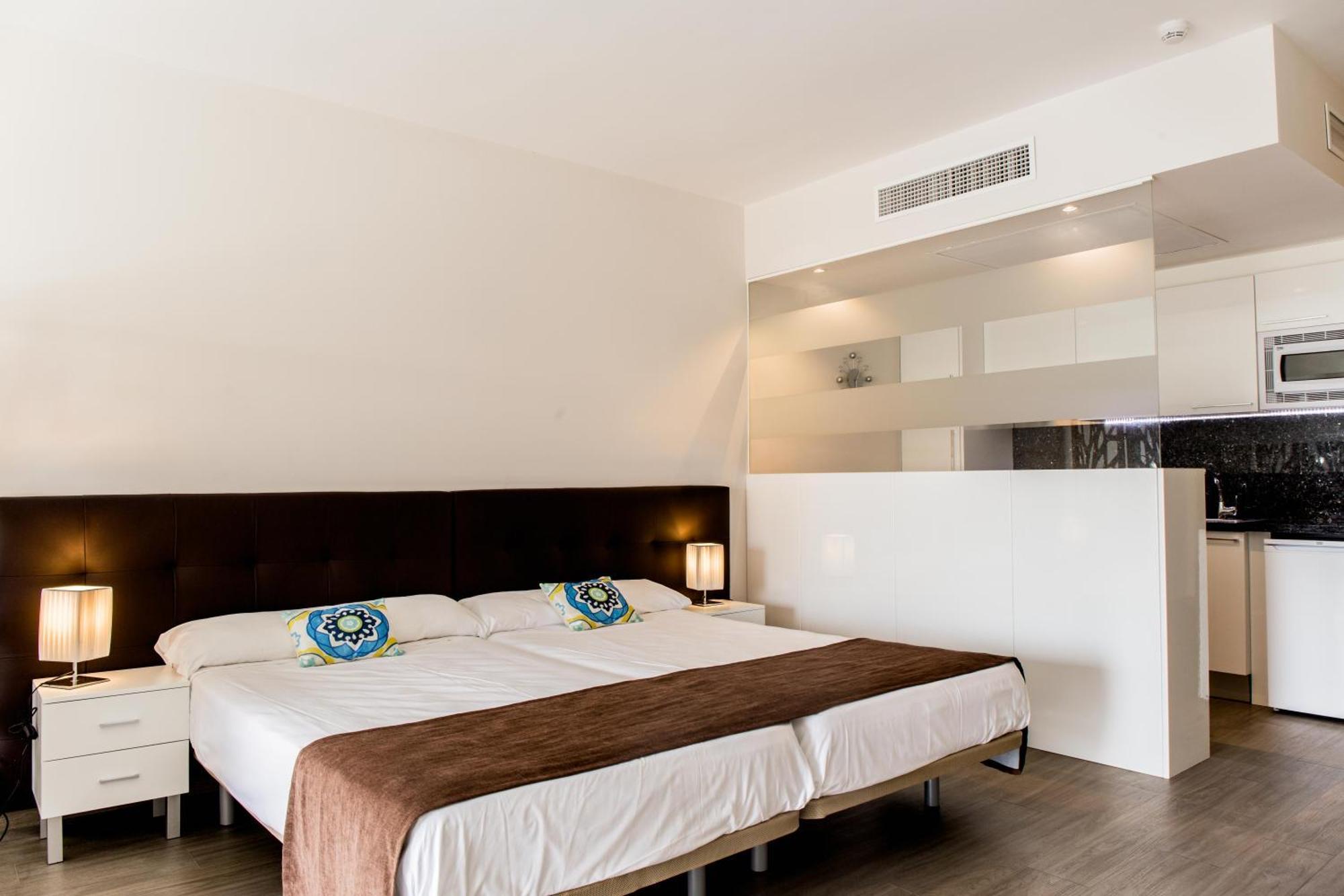Dimona Suites Apartamentos Turísticos Torremolinos Exterior foto