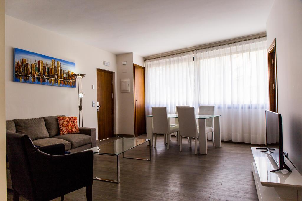 Dimona Suites Apartamentos Turísticos Torremolinos Exterior foto
